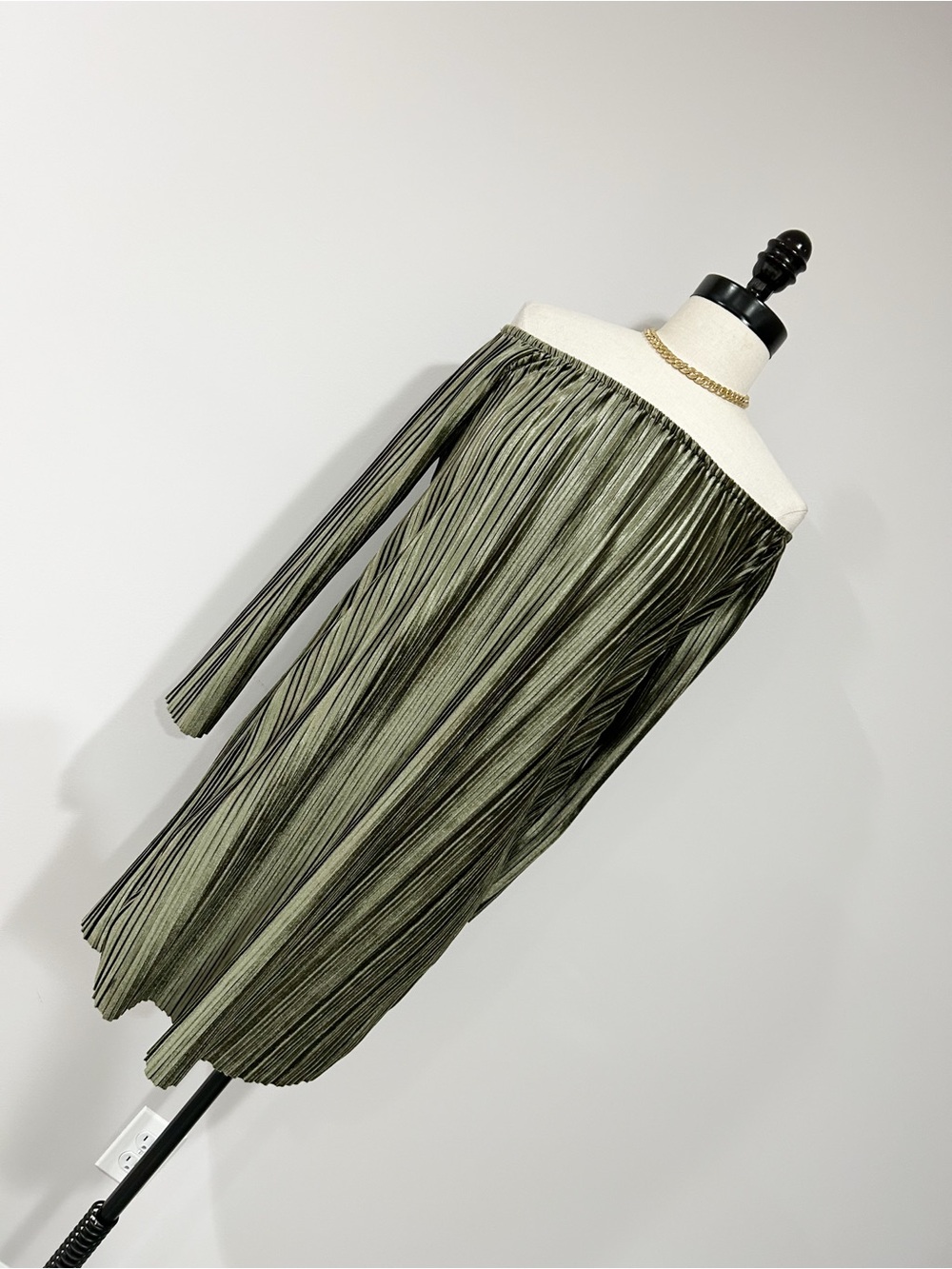 Romeo & Juliet Couture Olive Green and Black Off-Shoulder Pleated Mini Dress